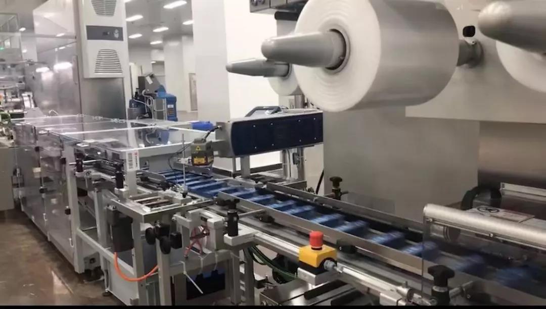 富士康美国工厂5G自动化产线落地 斯坦德机器人实力出海，引领包装辅助设备新篇章